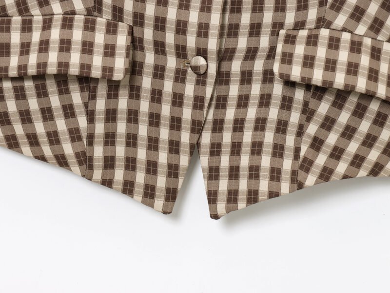 1468910357480210432.jpeg Plaid Button Vest Top