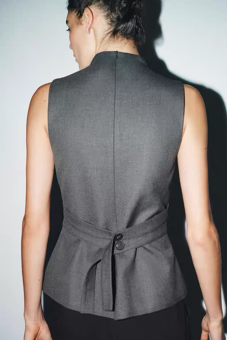 Button Mock Neck Tank Top