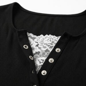 O1CN01RiwGT91uAgLHaqS2e_2868995997-0-cib.jpg Lace Trim V-Neck Top