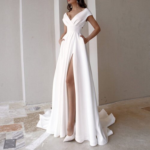 O1CN01VoRUb31drrpQVbWa3_2207906183790-0-cib.jpg Ruffled V-Neck Maxi Dress