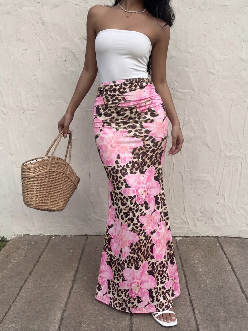 Leopard Print Pencil Skirt