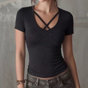 O1CN01alxCGk1QQJNxTZAfX_2216361781970-0-cib.jpg Cutout Slim Fit Top
