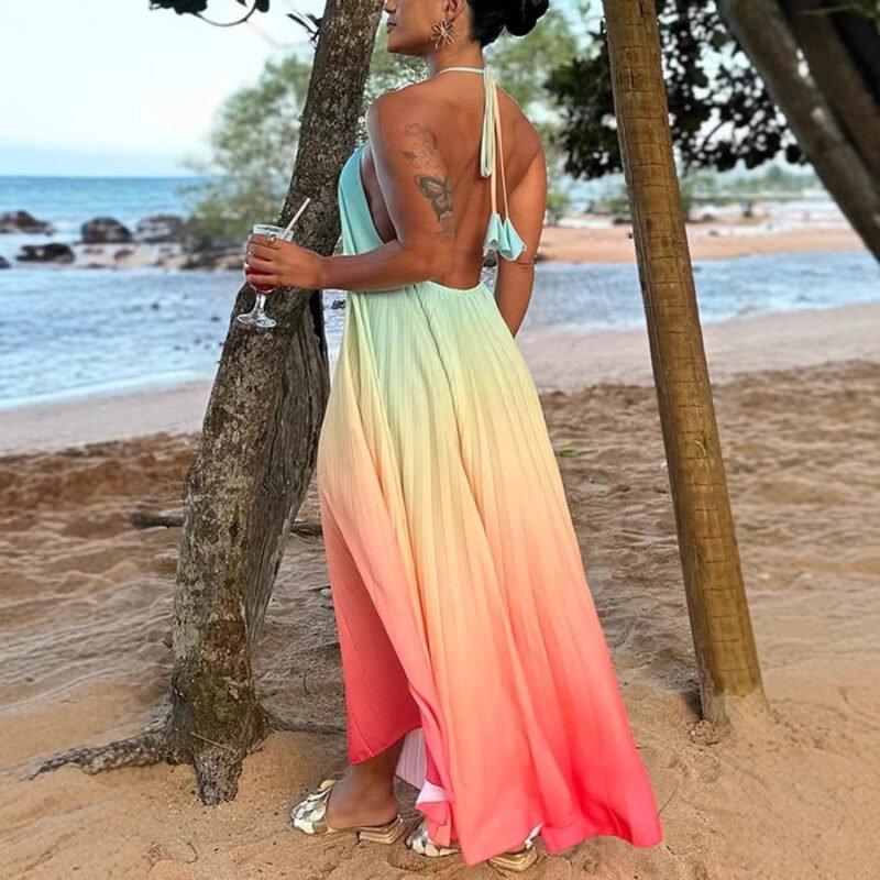O1CN01fc6H9J1vlbnKS5hu6_2107736213-0-cib.jpg Backless Halter Maxi Dress