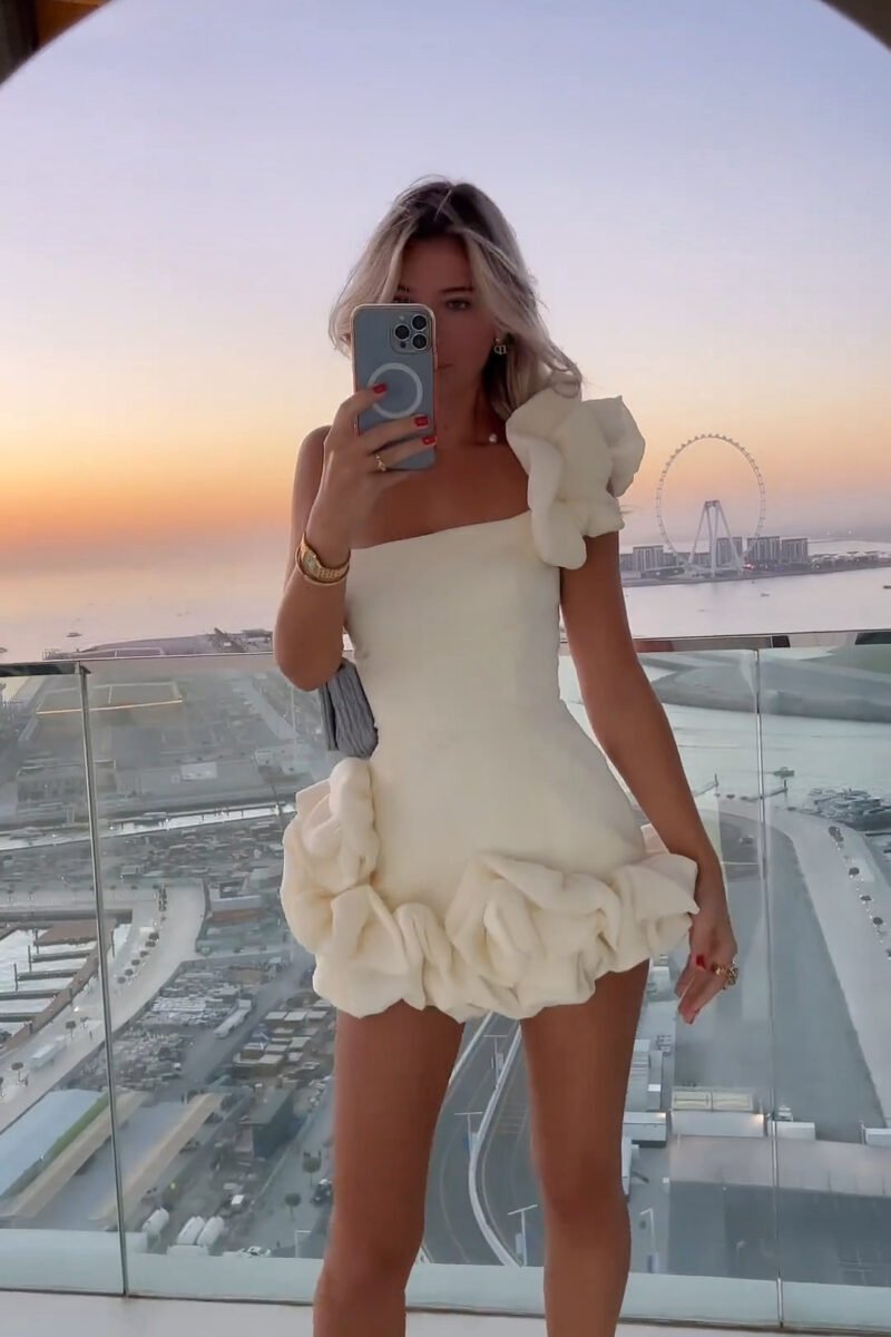 O1CN01wsHuF72EeiJOJJ3HE_2212878748770-0-cib.jpg Asymmetric Ruffle Bodycon Dress